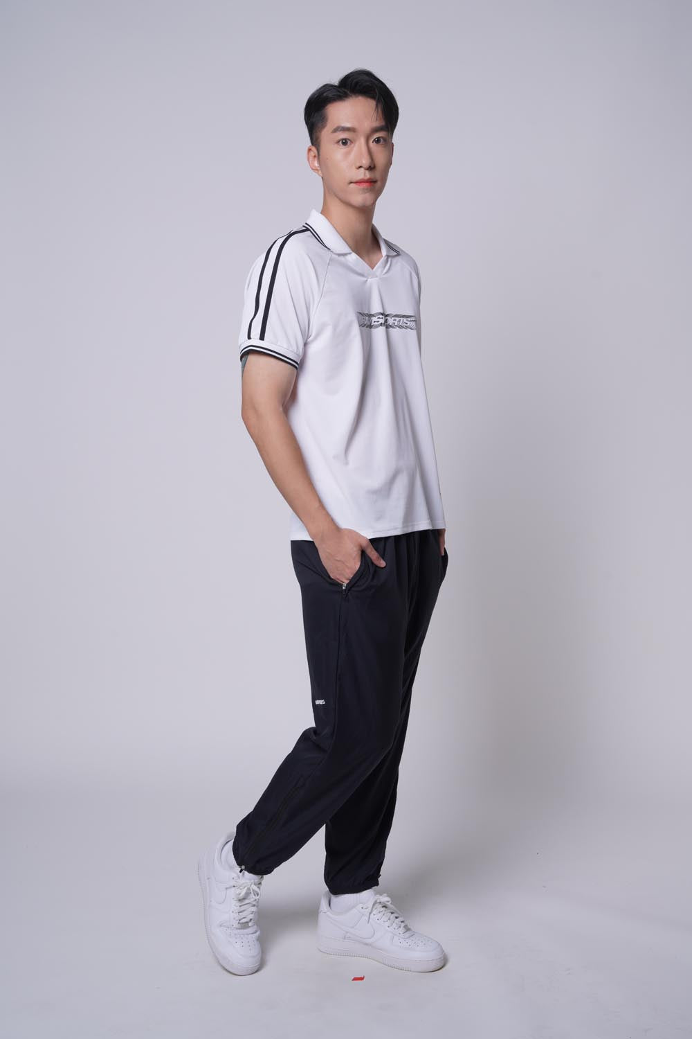 Court Shield Tapered Jogger